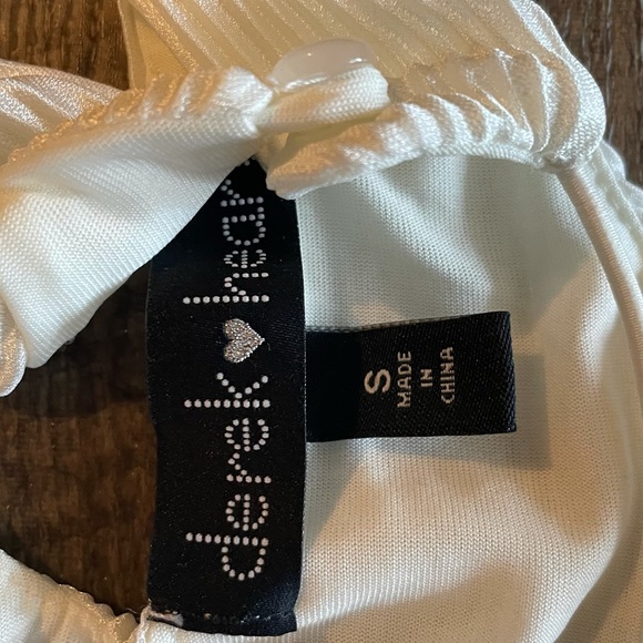 Derek Heart Halter Tank Top - Picture 2 of 4